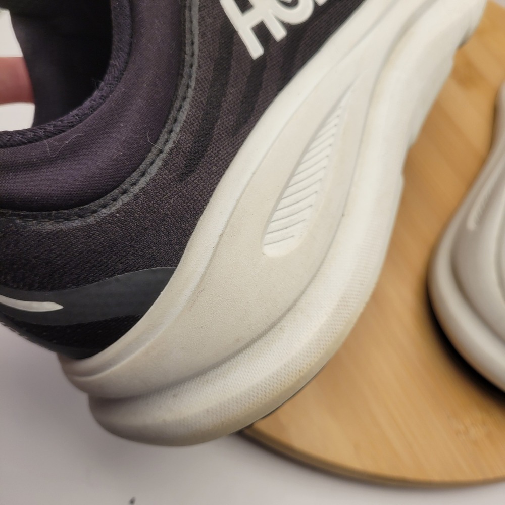Hoka Bondi 9 Womens 9.5 2E Extra Wide Running Shoes Black White 1162016 BWHT - Picture 10 of 10